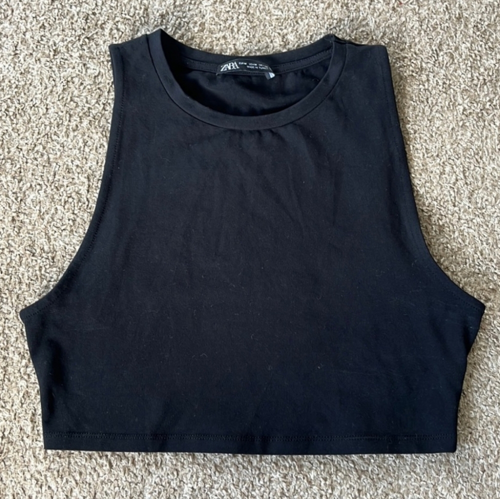 ZARA sleeveless high neck stretchy crop tank / Medium